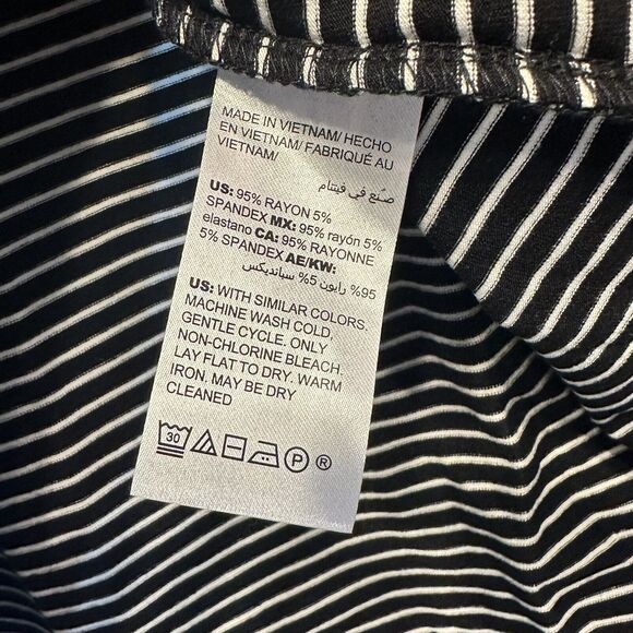 Chicos 0 Top Small Black White Stripes Stretch 3/4 Sleeve Pockets Tunic Blouse - Picture 7 of 7